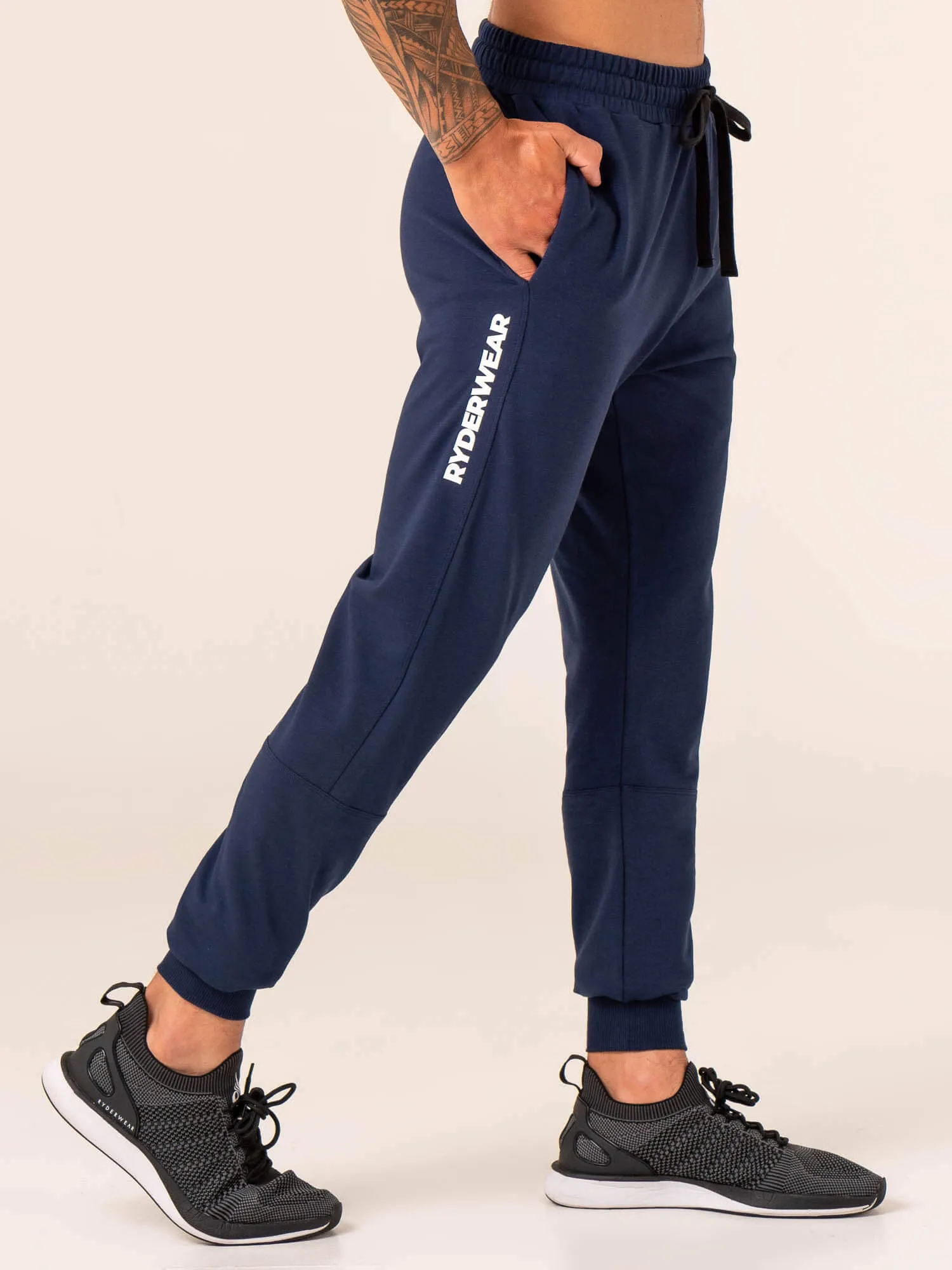 Emerge Track Pant - Navy