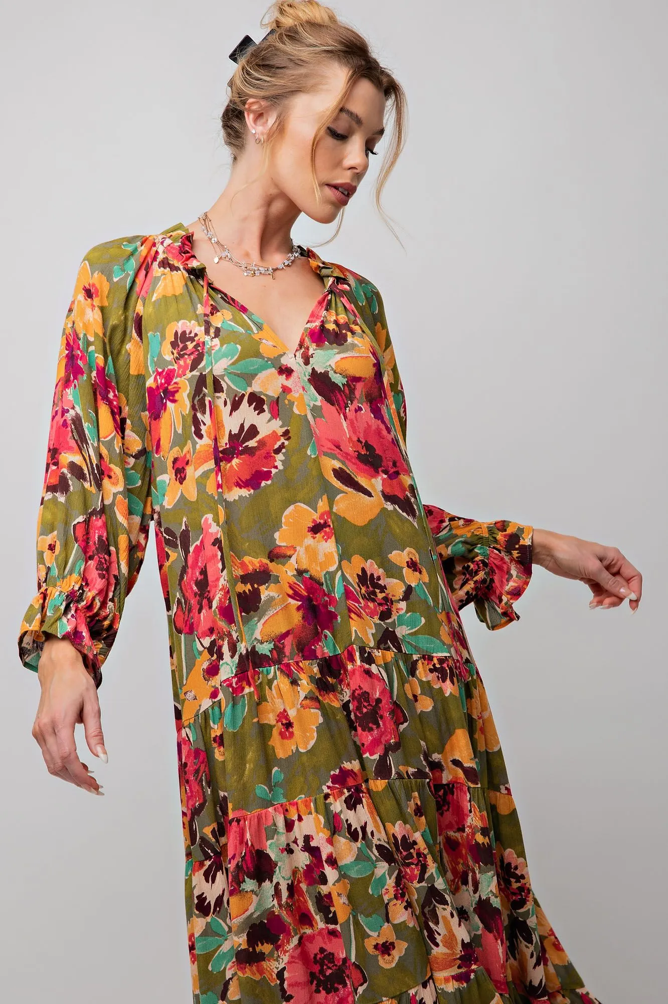 Chic Fall Floral Dress with Elegant Reactions and Vibrant Colors