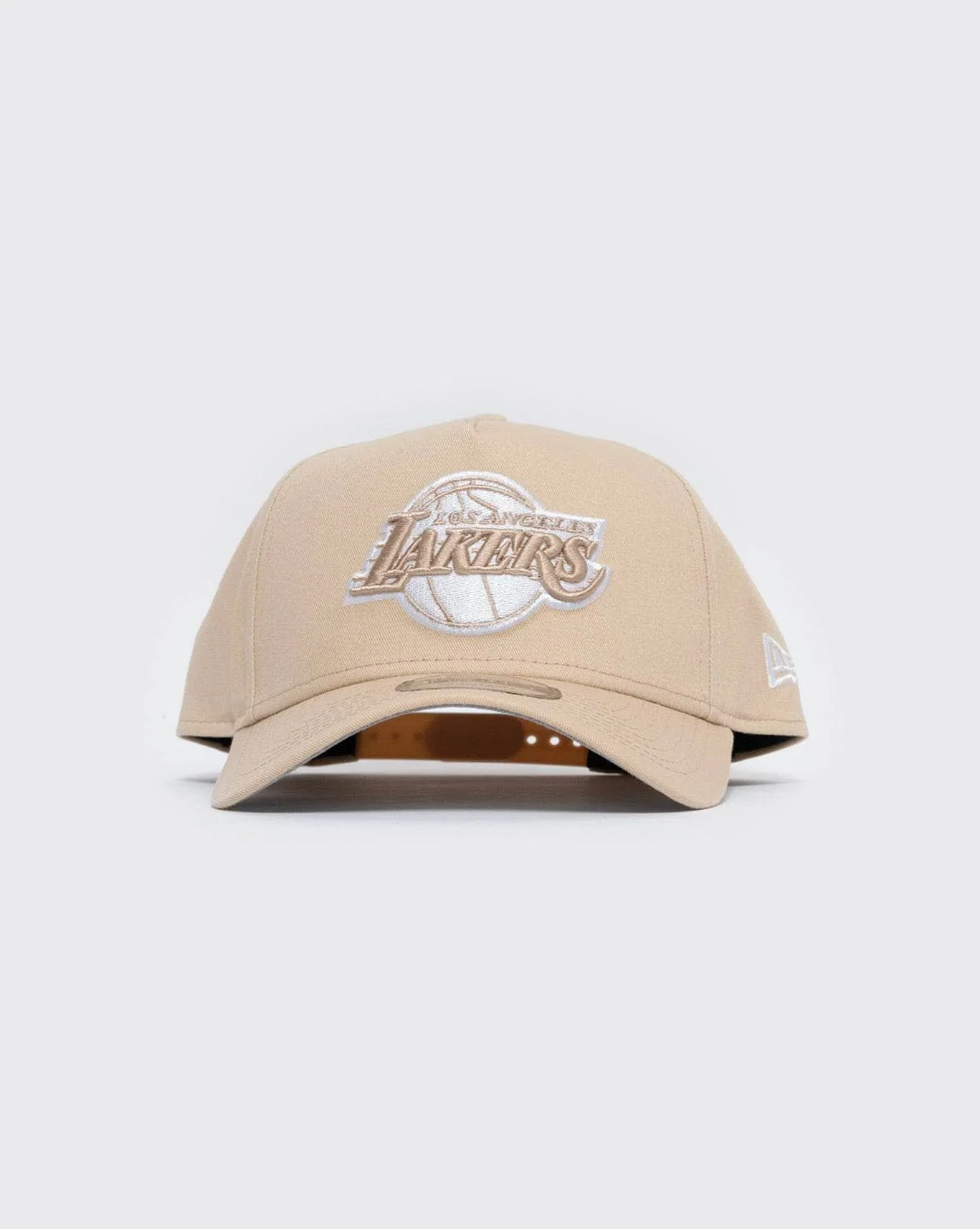 New era 940 aframe Los Angeles Lakers Oat Milk