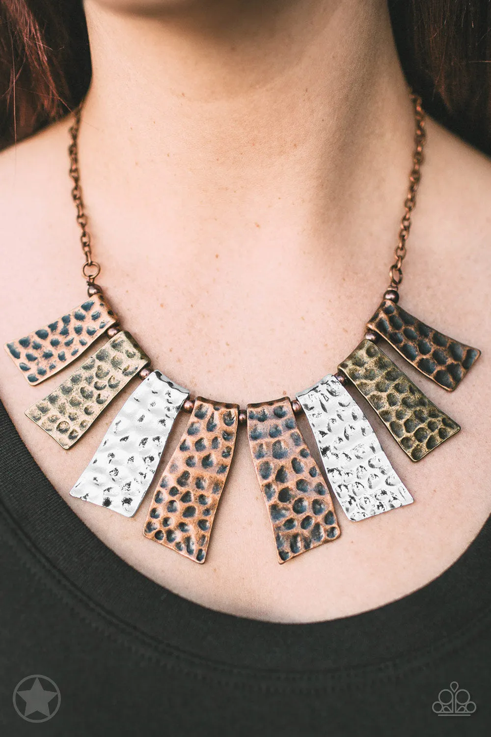 Paparazzi Accessories - A Fan of the Tribe - Blockbuster Necklace