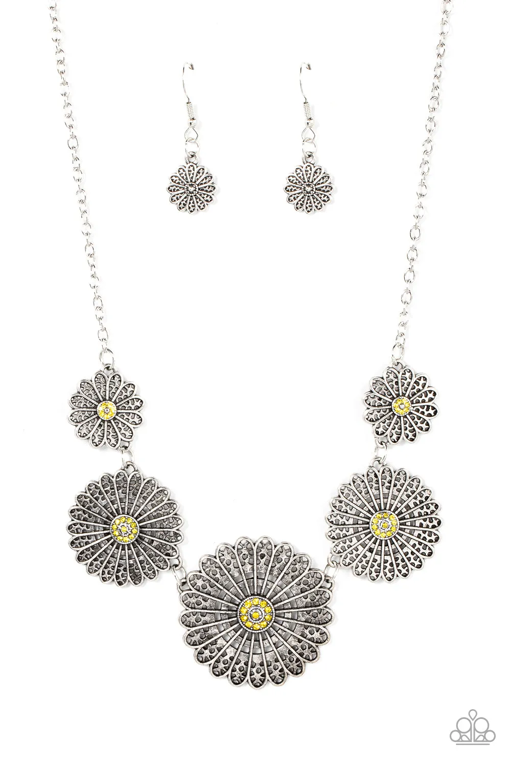 Paparazzi Marigold Meadows - Yellow Floral Necklace