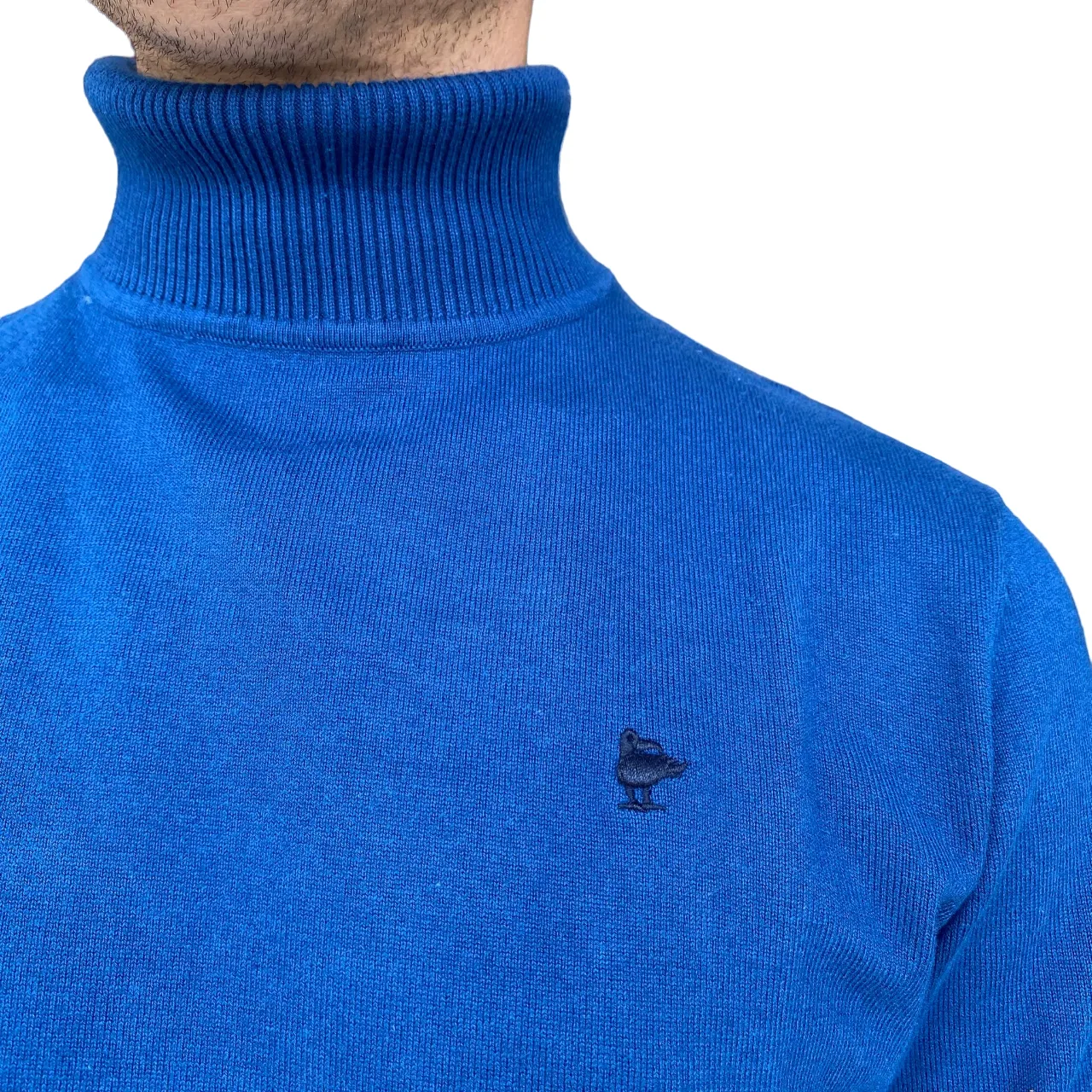 Smithy's light blue men's turtleneck sweater